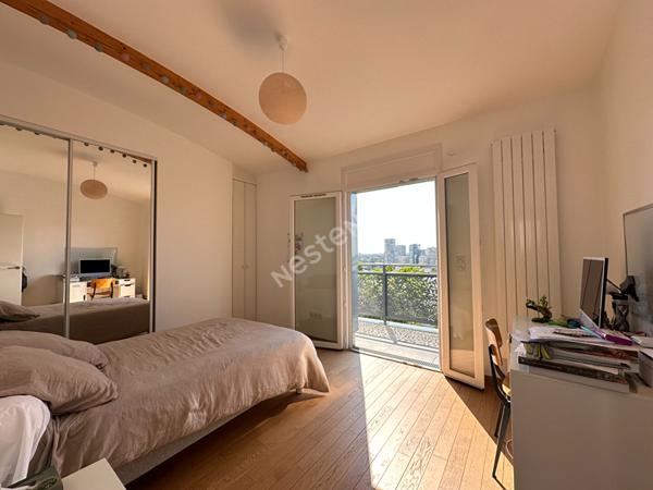 PUTEAUX: : DUPLEX 4P 3 chambres - dernier étage et vue panoramique sur Paris