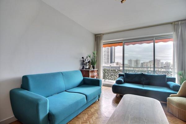 Appartement 2 pièces à vendre au 13ème étage à Paris