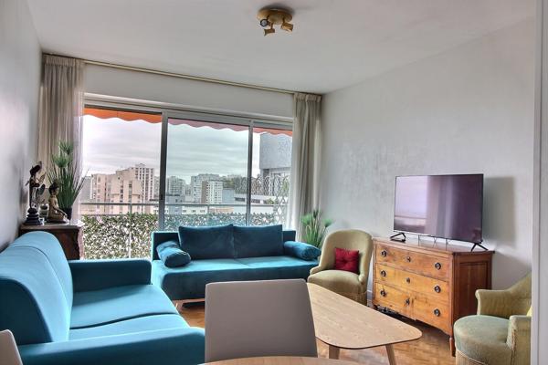 Appartement 2 pièces à vendre au 13ème étage à Paris