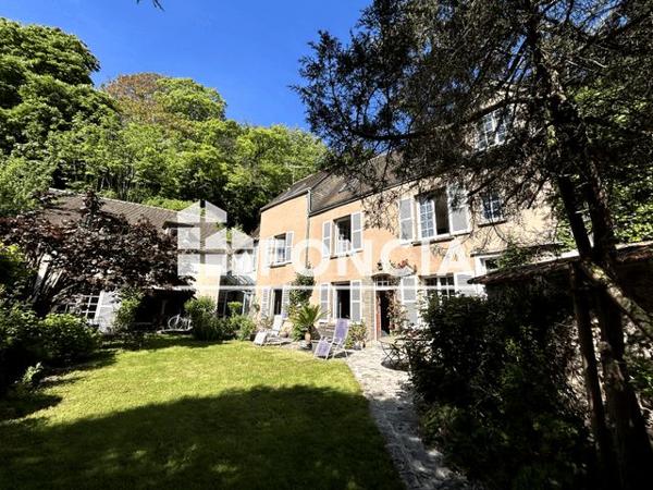 À vendre Maison 7 pièces 230 m² - Chartres 28000