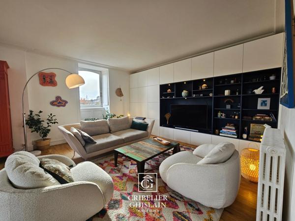 Appartement au charme unique 190 M2 / 5 chambres + cave privative.