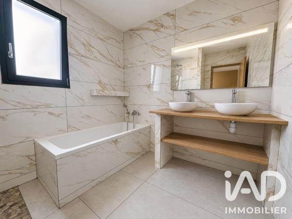 Maison à vendre 5 pièces 123 m² Saint-Estève