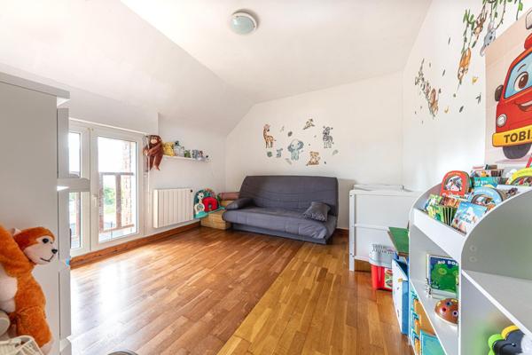 Maison à DOL-DE-BRETAGNE, 35120 - 3 pièces 81m²