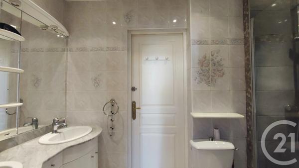 Appartement T5 à vendre  5 pièces - 154,20 m 2   ALLEVARD  - 38