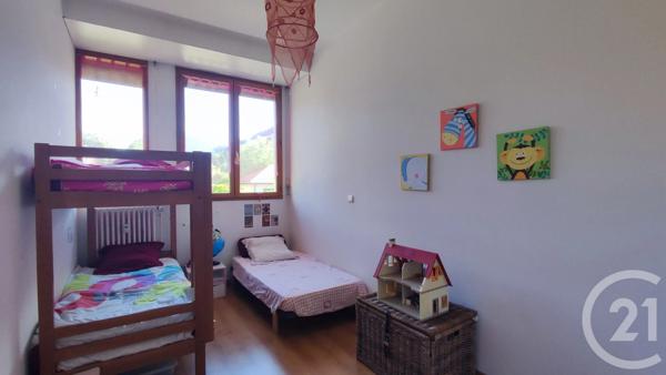 Appartement T5 à vendre  5 pièces - 154,20 m 2   ALLEVARD  - 38