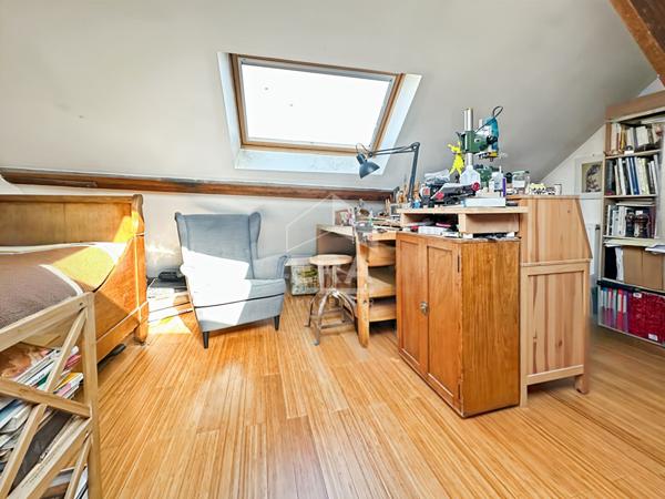 Charmant triplex lumineux "esprit maison" avec terrasse et garage XXL ? Mairie de Montreuil