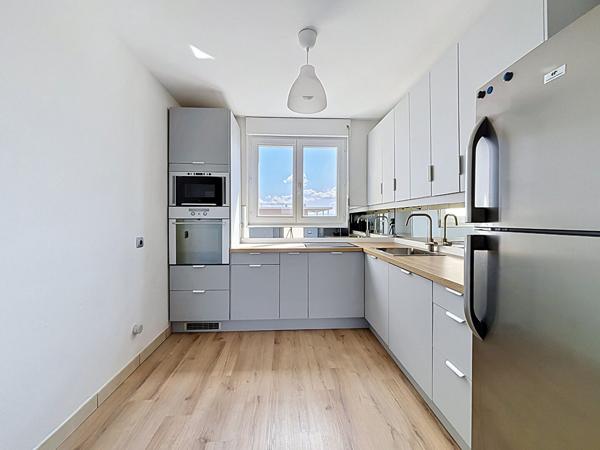 Appartement 5 pièces avec terrasses et vue dégagée à vendre à Lyon 8ème  MONPLAISIR
