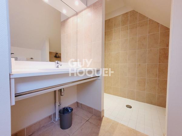 POUR INVESTISSEUR, Immeuble pour locations saisonnières à Colleville-sur-Mer, proche Omaha Beach.