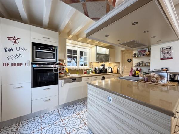 Maison ancienne de 261 m²