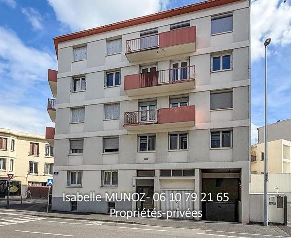lot de 2 appartements F1 let F2 à Clermont Ferrand, les Carmes