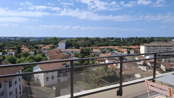 Saint-Pierre-d’Irube – T3bis 83 m² – Deux terrasses et vue panoramique