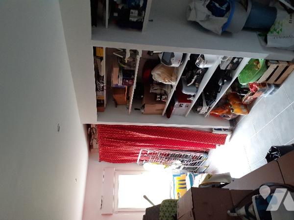 Maison comprenant 4 chambres, 2 salles d'eau, un jardin et dépendance