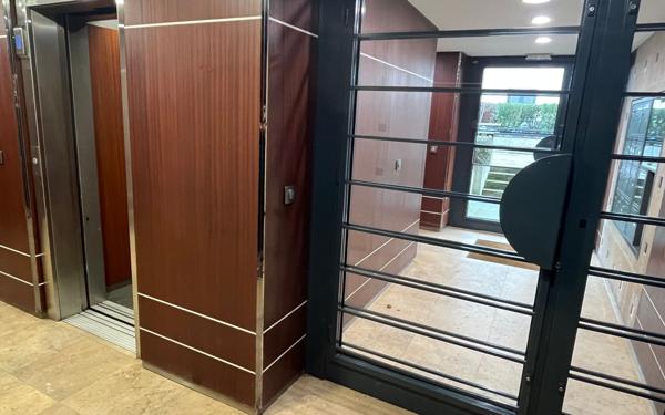 Appartement à vendre    2 pièces • 44,08 m2 Vincennes