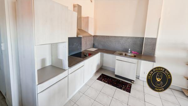 Maison de village de 109 m² habitables avec cour privative et sous-sol d'exception – Cintegabelle Centre