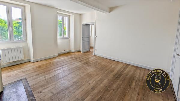 Maison de village de 109 m² habitables avec cour privative et sous-sol d'exception – Cintegabelle Centre