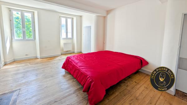 Maison de village de 109 m² habitables avec cour privative et sous-sol d'exception – Cintegabelle Centre