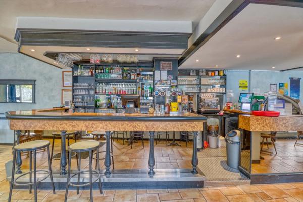 Murs - ensemble immobilier - commerce + F5