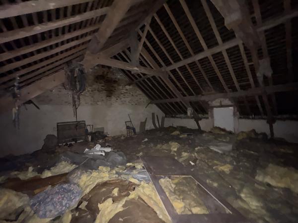 Maison d'environ 240 m² utiles centre bourg de Férel