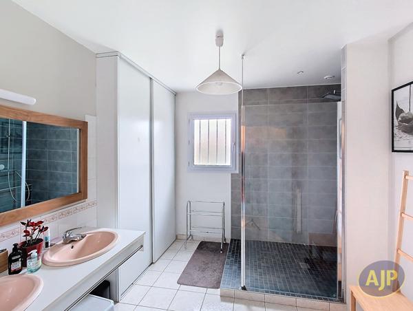 Vente maison Montaigu : 285 000 € - AJP Immobilier Montaigu