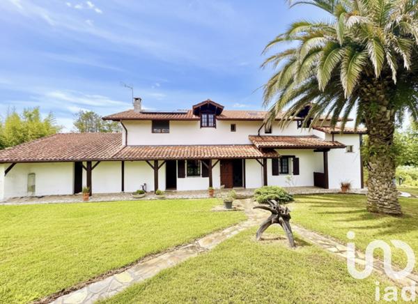 Maison à vendre 9 pièces 290 m² Villefranque