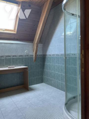 A VENDRE: Sur les hauteurs de GOURDON (Lot - 46) grande maison avec pigeonnier, en campagne, su...