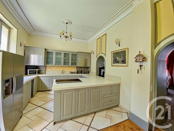 Maison à vendre  22 pièces - 609,54 m 2   CHATEL GUYON  - 63