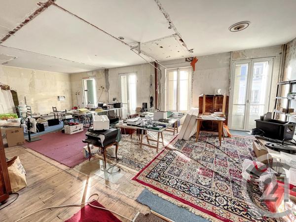 Maison à vendre  22 pièces - 609,54 m 2   CHATEL GUYON  - 63