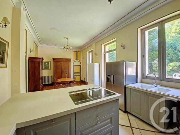Maison à vendre  22 pièces - 609,54 m 2   CHATEL GUYON  - 63