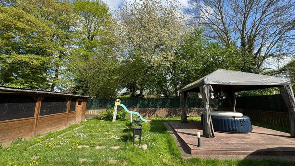 Belle maison familiale de 198 m² avec jardin et terrasse