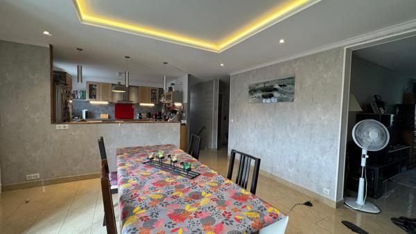 Belle maison familiale de 198 m² avec jardin et terrasse