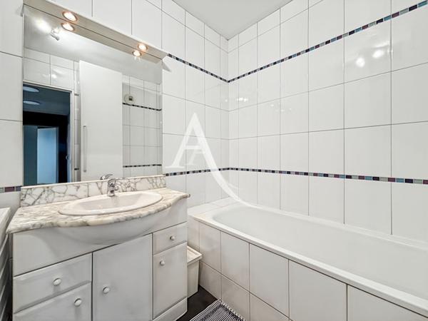 A VENDRE Appartement T4/5 de 87 m² avec terrasse et place de parking 13013 Marseille