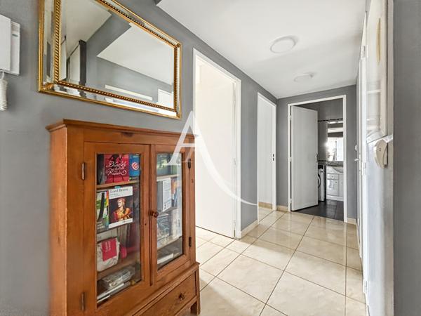 A VENDRE Appartement T4/5 de 87 m² avec terrasse et place de parking 13013 Marseille