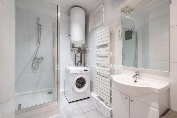 NICE CENTRE (06000) – APPARTEMENT 3 PIÈCES – TRAVERSANT – CLIMATISÉ – CENTRE-VILLE – IDÉAL FRONTALIERS MONACO et INVESTISSEURS