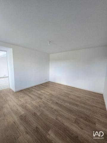 Location appartement 3 pièces 66 m² Chamigny