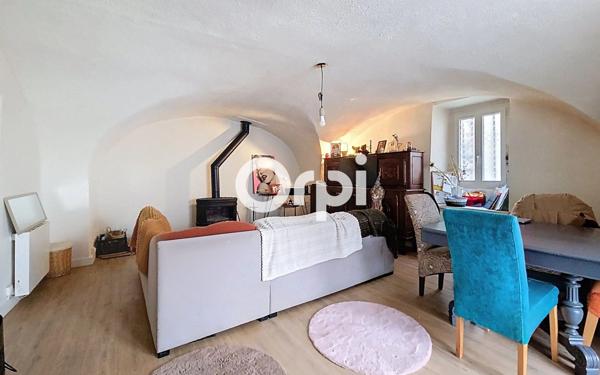 Maison à vendre    4 pièces •  Saint-Germain-Lembron