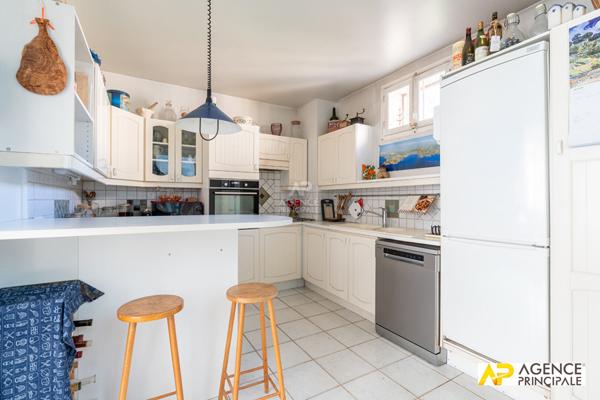 Maison de ville - 7 pièce(s) 138 m2 €760 000 ** - Référence 13419