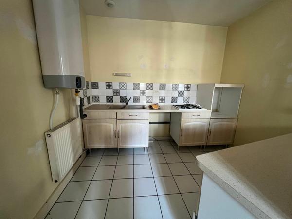 Appartement à louer    3 pièces •  Viviers