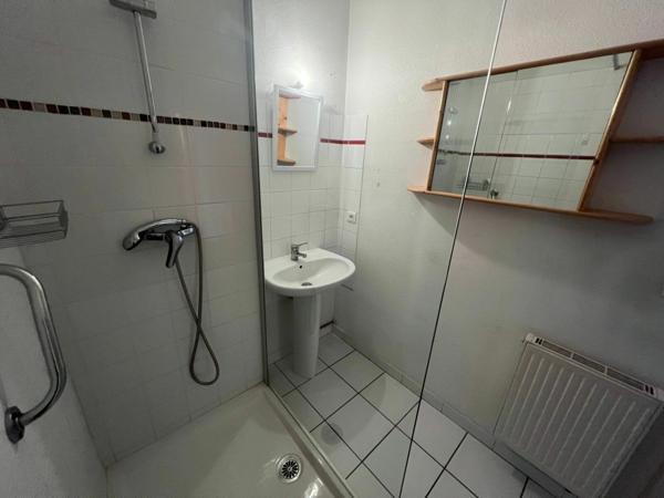 Appartement à louer    3 pièces •  Viviers