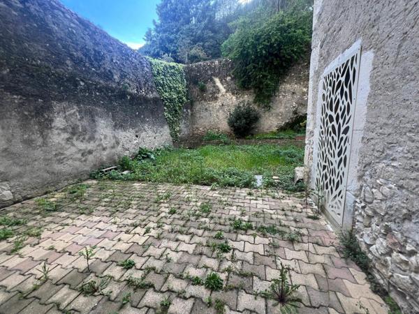 Appartement à louer    3 pièces •  Viviers