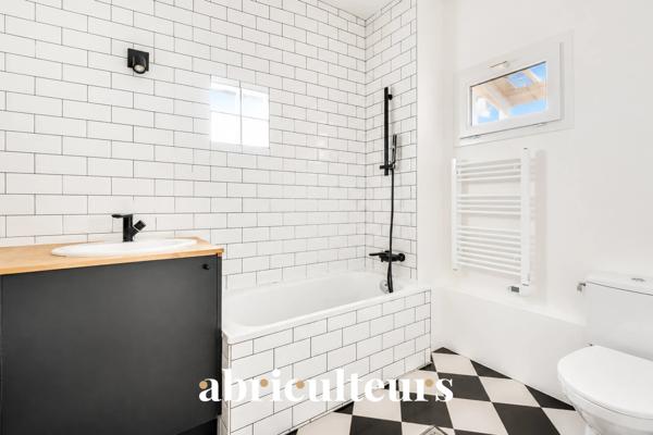 Maison individuelle atypique avec jardin et studio indépendant Garches
