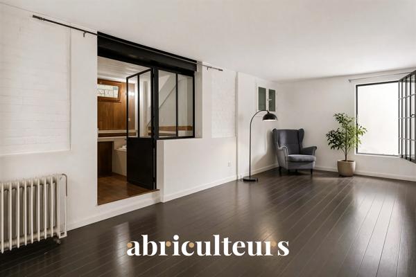 Maison individuelle atypique avec jardin et studio indépendant Garches