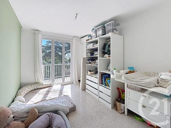 Appartement F3 à vendre  3 pièces - 65,78 m 2   GRASSE  - 06