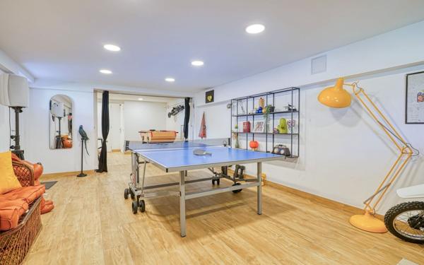 Maison à vendre    6 pièces • 210 m2 Cachan