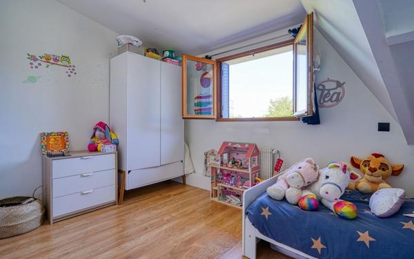 Maison à vendre    6 pièces • 210 m2 Cachan