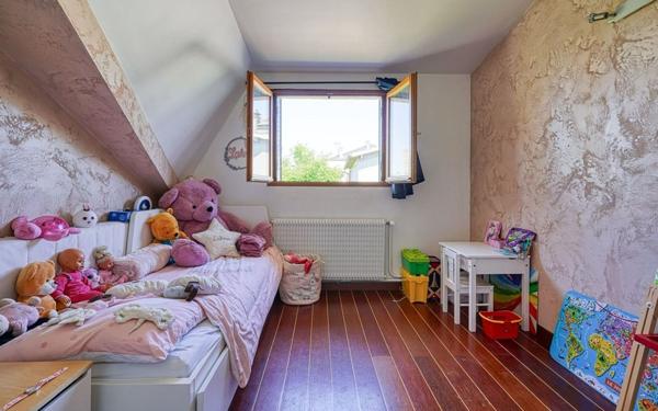 Maison à vendre    6 pièces • 210 m2 Cachan