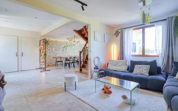 Maison à vendre    6 pièces • 210 m2 Cachan