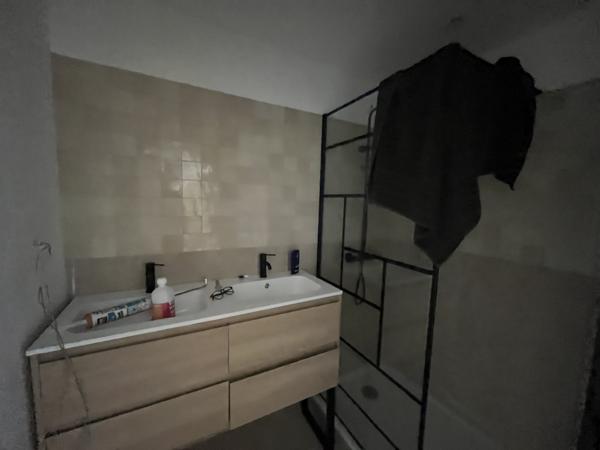 Aix-en-Provence (13090) A Vendre - Beau T3 en RDJ avec garage