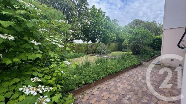 Maison à vendre  4 pièces - 89,57 m2 SAINTES - 17