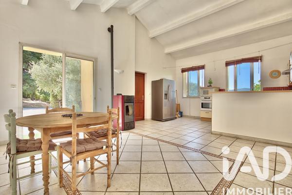 Maison à vendre 6 pièces 129 m² Ceyreste