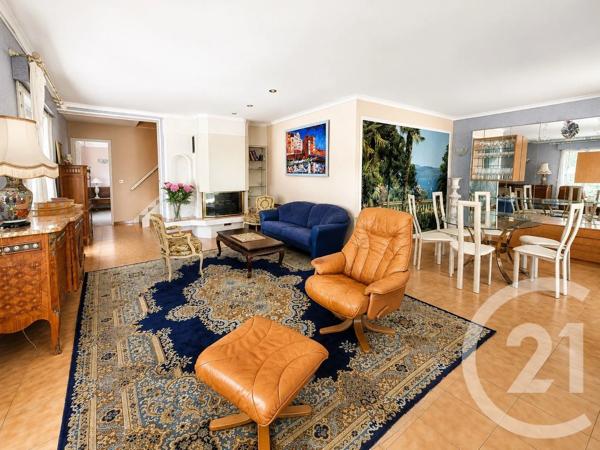 Maison à vendre  4 pièces - 115 m 2   LA MOLE  - 83